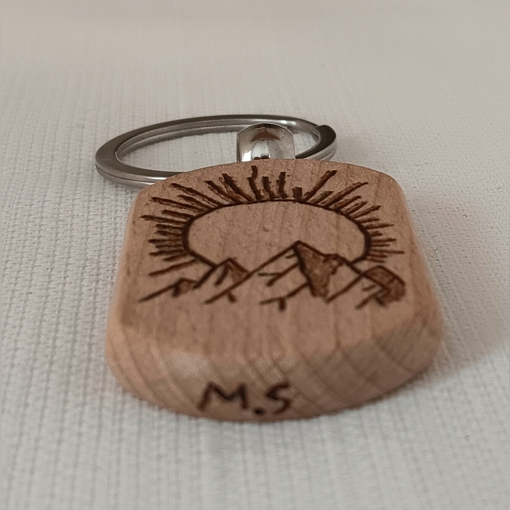 Wooden Keychain with Sun and Mountain Design - Picture 3 of 3